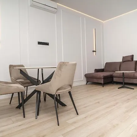 Old Town Apartment Каунас Экстерьер фото